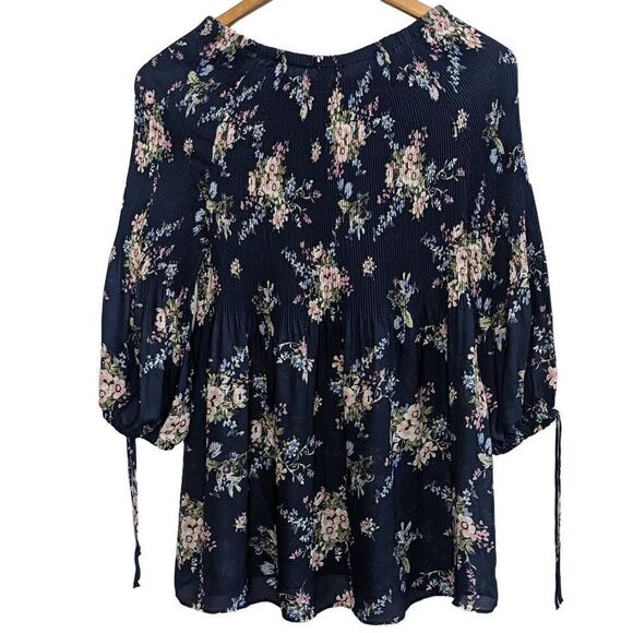 Vintage Quintessential Navy Floral Blouse Large - Picture 1 of 6